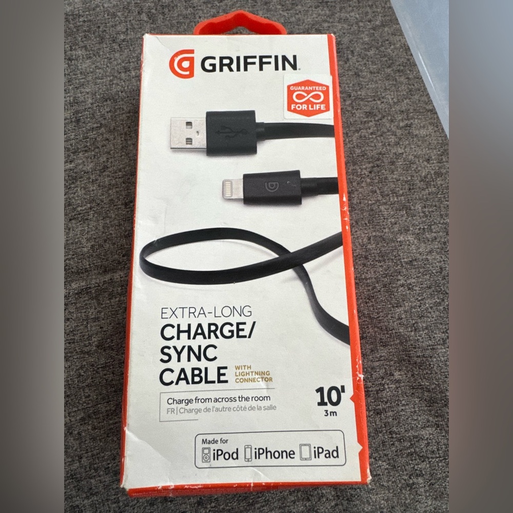 Extra-Long Griffin Charge/Sync Cable 10' Lightning Connector